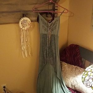 GIMMICKS by BKE Extreme Hi Low Top....